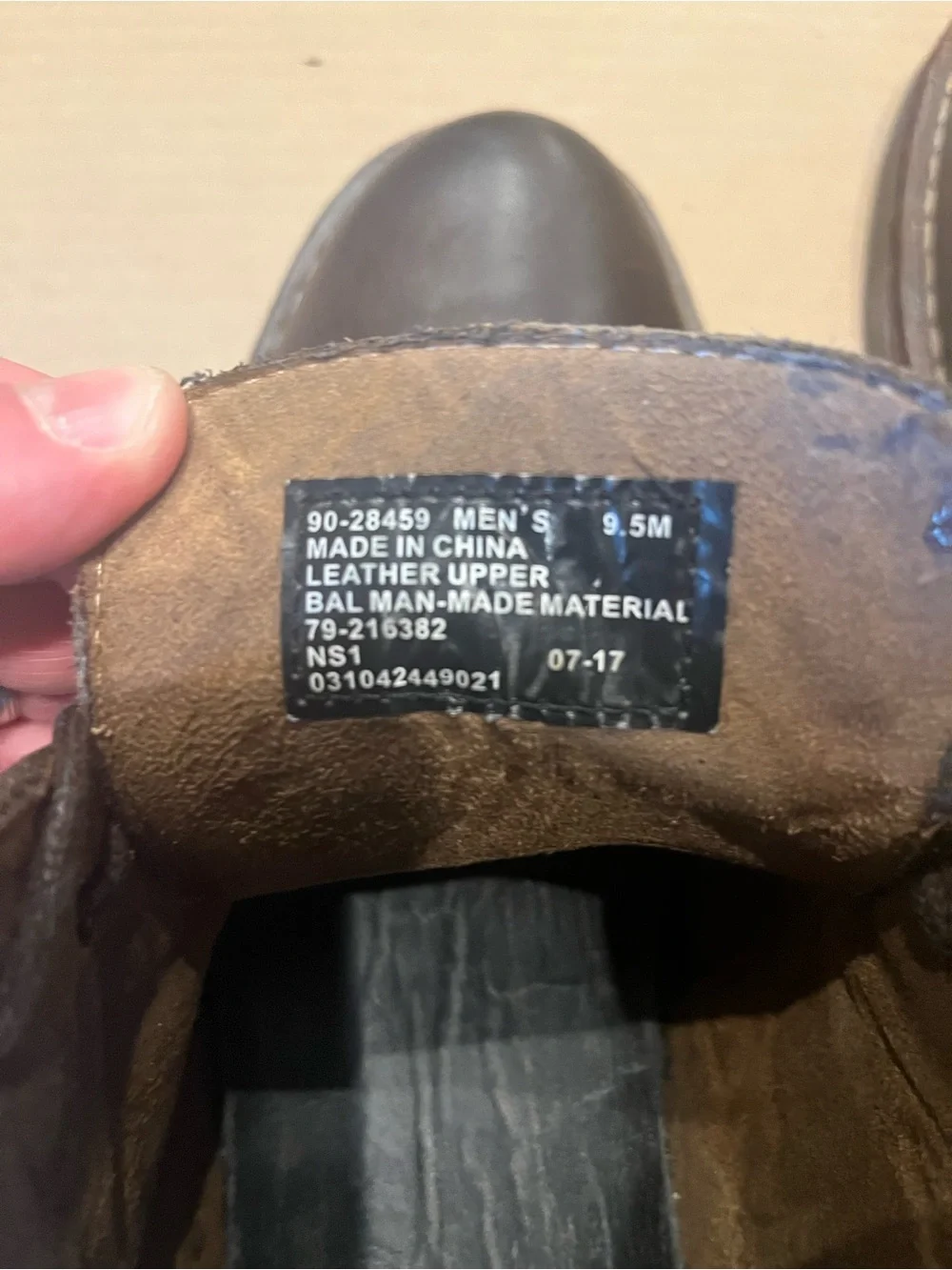 Dockers Men's Dark Brown Leather Chukka Boots